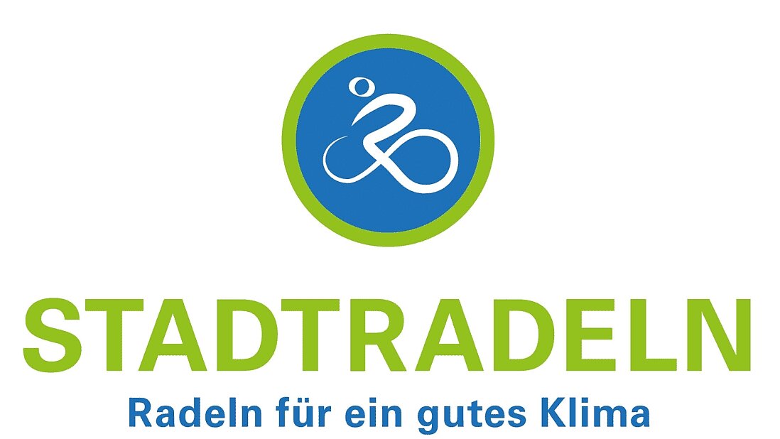 Logo der Aktion „Stadtradeln“. Darunter steht „Radeln für ein gutes Klima“. Ein Fahrradsymbol ist im oberen Bereich des Logos in einem blauen Kreis zu sehen.