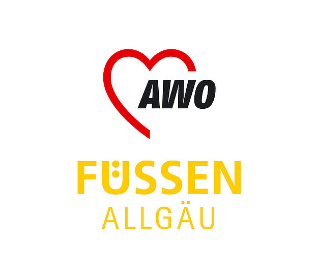 Logo des Ortsvereins Füssen-Schwangau mit einem Herzsymbol links und dem Schriftzug "AVO". Darunter das Wort "Füssen" in großen Buchstaben, begleitet von der Aufschrift "ALLGÄU" und einem stilisierten Gebäude, das auf die Architektur der Region hinweist.