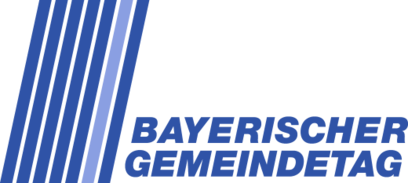 Logo des Bayerischen Gemeindetags, bestehend aus stilisierten blauen Linien und dem Schriftzug "Bayerischer Gemeindetag" in blauer Schrift. Das Design vermittelt ein modernes, professionelles Erscheinungsbild.