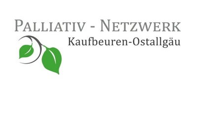 Logo des Palliativ-Netzwerks Kaufbeuren-Ostallgäu mit den Worten "Palliativ - Netzwerk" in grauer Schrift und "Kaufbeuren-Ostallgäu" darunter. Zwei stilisierte Blätter in Grün sind integriert.